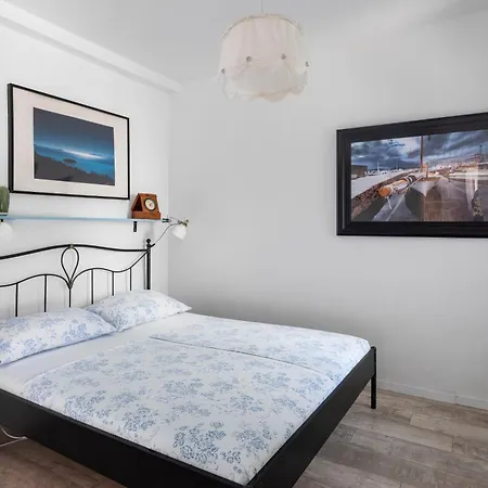 Сasa de vacaciones Seaside House - 14896 Murter